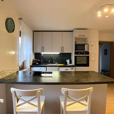 4 Wohnung, 6 Bed, Kueche, Waschmaschine, Wlan, Klima, Garden, Free Parking Daire Tacherting