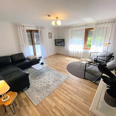 4 Wohnung, 6 Bed, Kueche, Waschmaschine, Wlan, Garden, Free Parking Apartamento *
